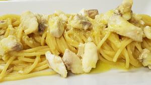 spaghettoni-con-orata-profumata-al-limone